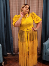 Load image into Gallery viewer, Sassy Chic Top
